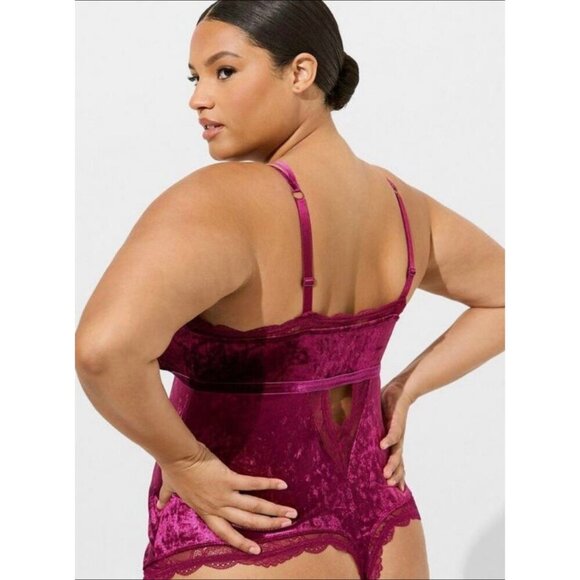 NWT Torrid Bodysuit Velour Purple Navarra Triangle Bust Thong Size 0X Large - Picture 4 of 5